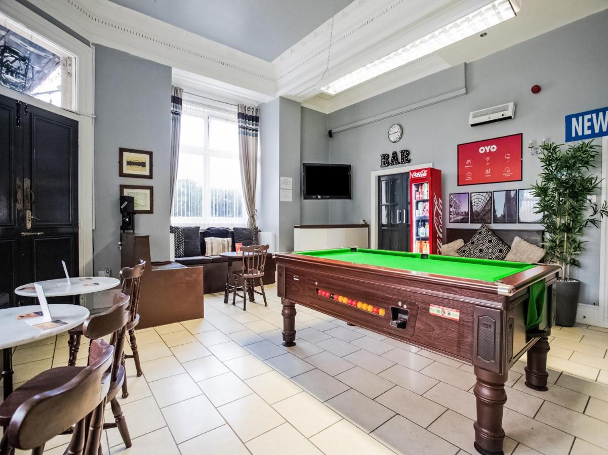 Newcastle West Hotel & Bar Esterno foto