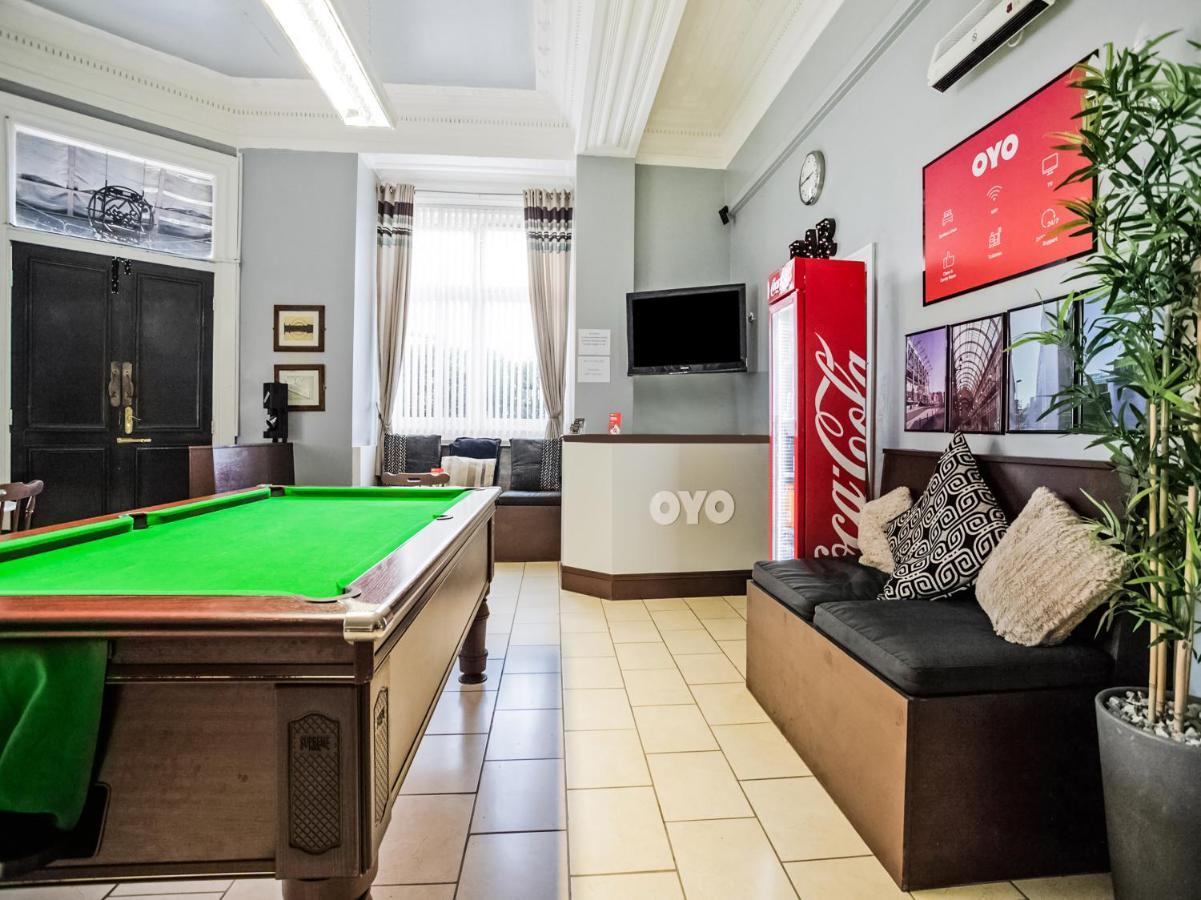 Newcastle West Hotel & Bar Esterno foto